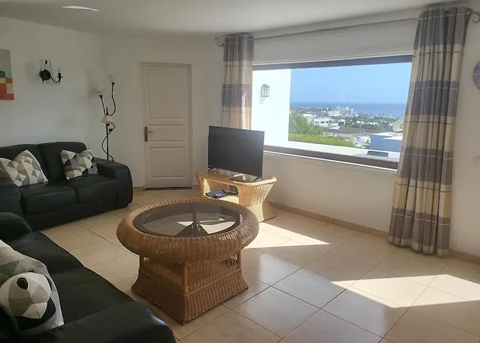 Lanzarote Villa *