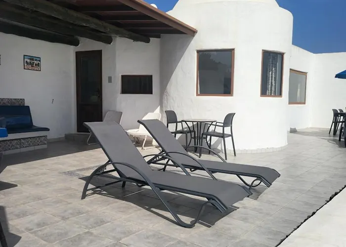 Lanzarote Villa *